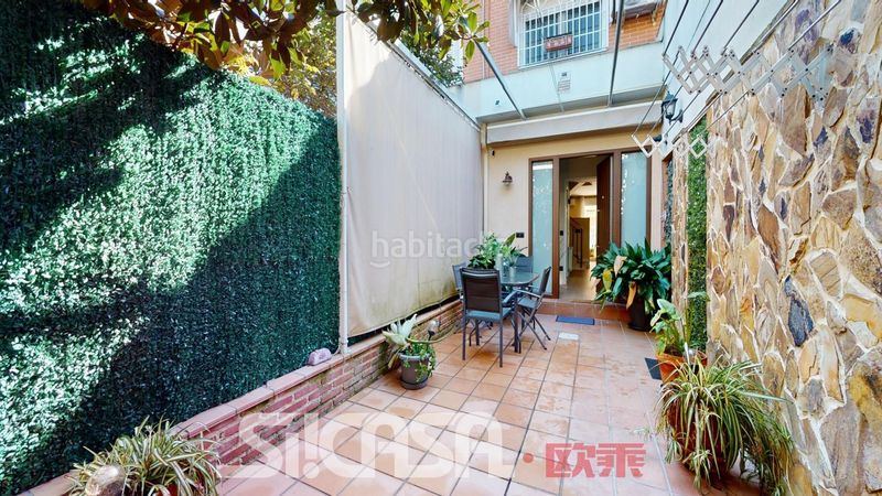 Foto 4bab3c92-bab2-4ee8-9215-7761ae1ef270. Casa pareada en Fuentebella-San Fermín-El Leguario Parla