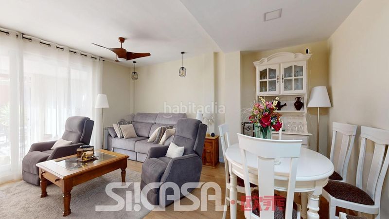 Foto 70c06b79-9e33-4b29-a846-dd7235ca5d24. Casa pareada en Fuentebella-San Fermín-El Leguario Parla