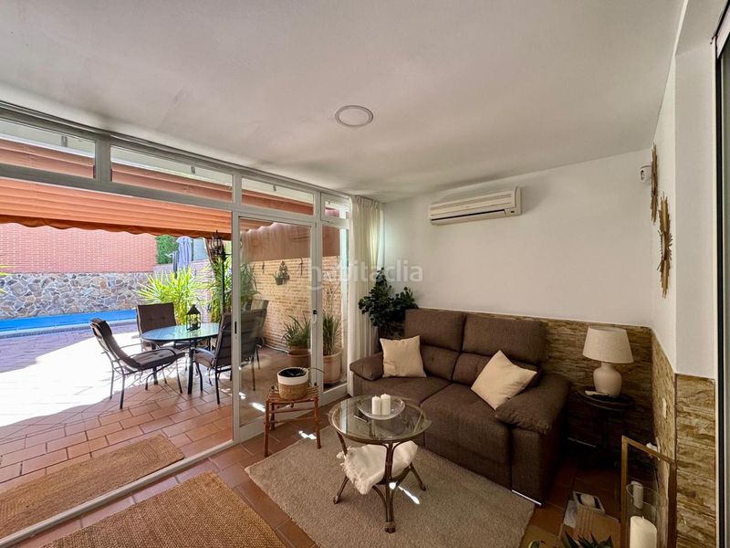 Foto addf6902-6a0d-476a-ae5c-aa4d918f59bb. Casa pareada en Fuentebella-San Fermín-El Leguario Parla