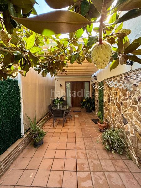 Foto b8c4ef01-b8ad-4bd9-a7cc-fc2a55ca5b03. Casa pareada en Fuentebella-San Fermín-El Leguario Parla