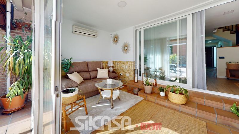 Foto e51d06bd-4031-4192-8a54-4ecf46c59219. Casa pareada en Fuentebella-San Fermín-El Leguario Parla