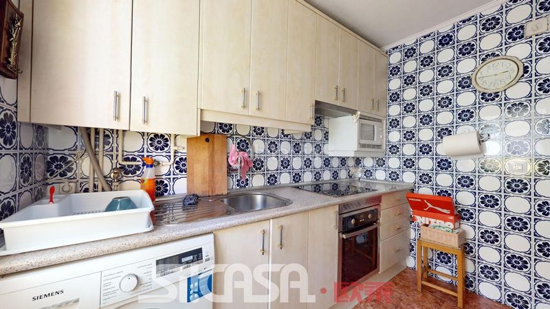 Foto 7bf96bdd-9dbe-4110-9581-7a287df71b17. Piso en Vista Alegre Madrid