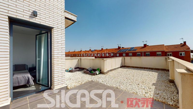 Foto 445c38ac-071a-485f-972a-79012cd77e03. Casa adossada amb aparcament piscina a Torrejón de la Calzada
