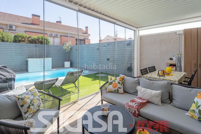 Foto df9c7559-95f9-4705-ae3a-7ce9b3bc6f6b. Casa adosada en Laguna Park Parla