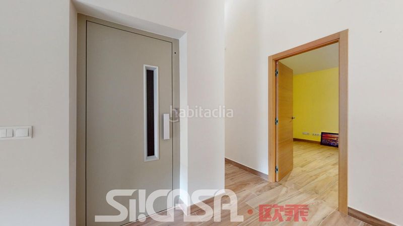 Foto 1750e8e8-087c-4ae0-ab0d-1a6ca6a03b49. Casa aparellada amb calefacció aparcament piscina a Parla