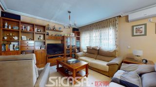 Casa bifamiliare in Pintores-Ferial