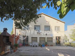 Casa a Lliçà d´Amunt. En el centro!! piso  comercio  nave industrial