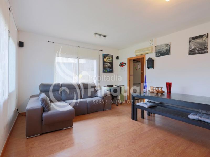 Foto d91d54a8-3d08-4237-a1ff-18b30ca41de7. Casa  en planta en Bigues i Riells