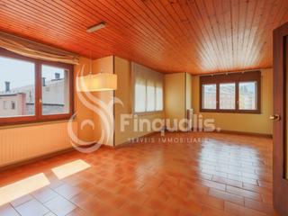 Pis a Puigcerdà. Amplio duplex en el centro