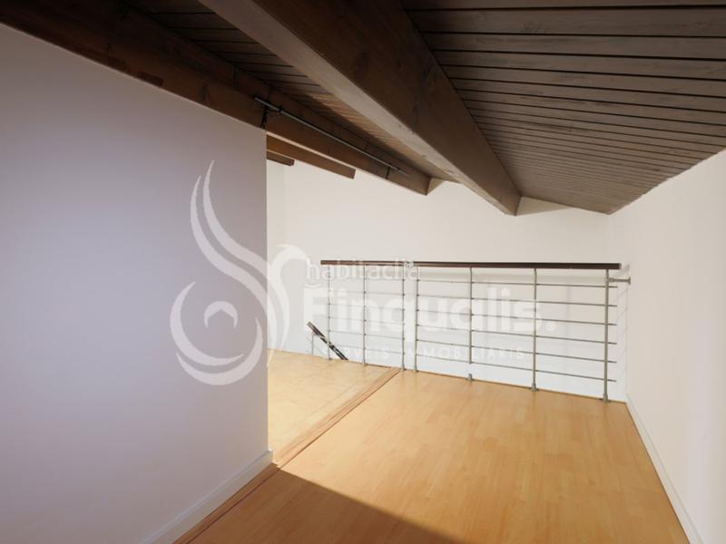 Foto 1284ca21-e24f-4df1-8bce-253c4420b3a9. Duplex avec parking dans Santa Eulàlia de Ronçana