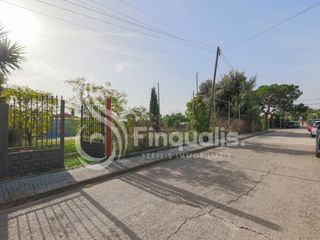 Terreno residencial  Calle vinya. Terreno esquinero