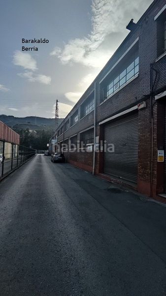 Foto e9bdbb0b-ba13-4f60-a1fb-37f2ada90e3c. Nau industrial a Valle de Trápaga - Trapagaran