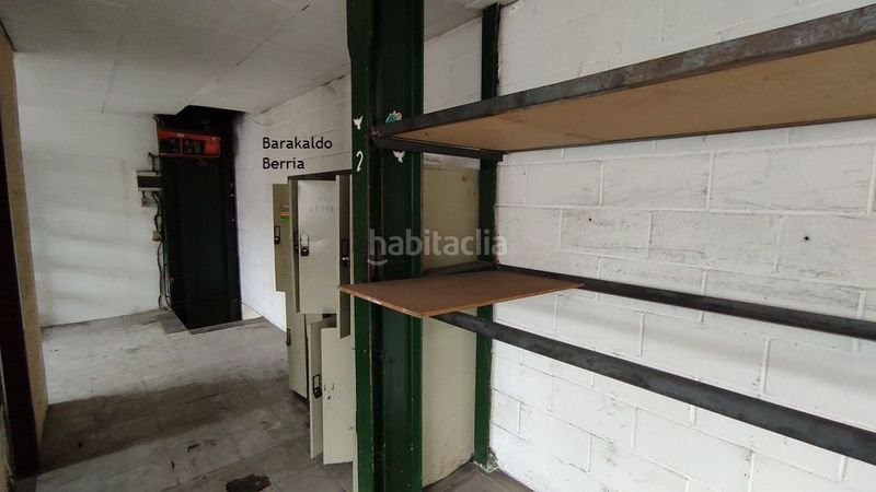 Foto f25849aa-1b3a-43e0-98d6-375fa47ddb37. Nau industrial a Valle de Trápaga - Trapagaran
