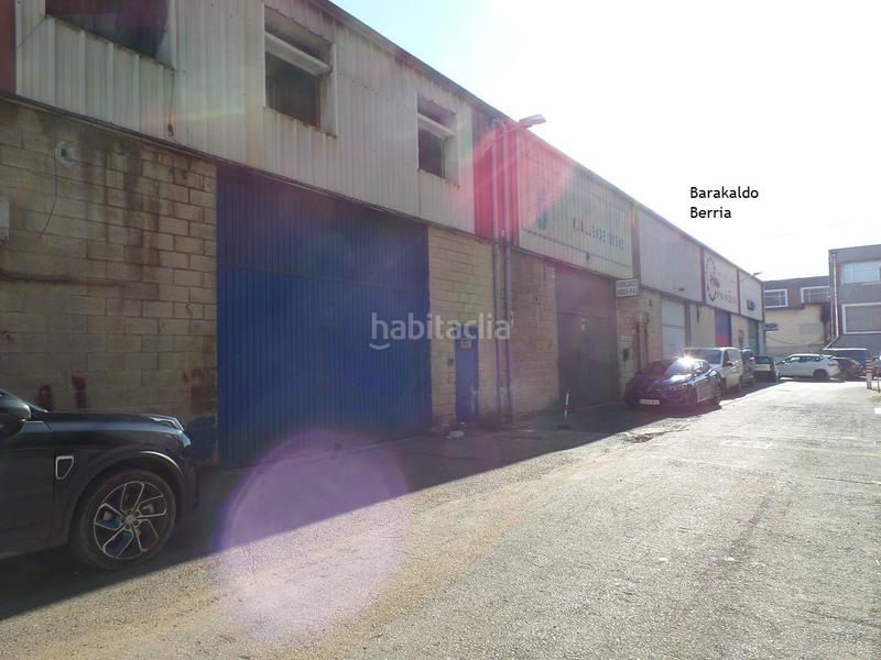 Foto bf20c495-f02f-414f-90f0-40323381a8c4. Industrial building in zubileta kalea 27 in Cruces Barakaldo