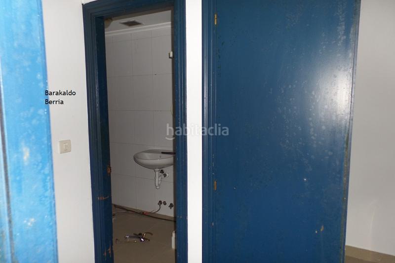 Foto 4080b7c9-c644-4120-97d7-45909dca1439. Local comercial a portu kalea 13 a Lasesarre Barakaldo