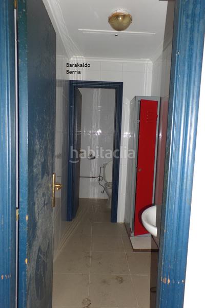 Foto 6819298d-b68c-476a-bc3d-3292311e1930. Local comercial a portu kalea 13 a Lasesarre Barakaldo