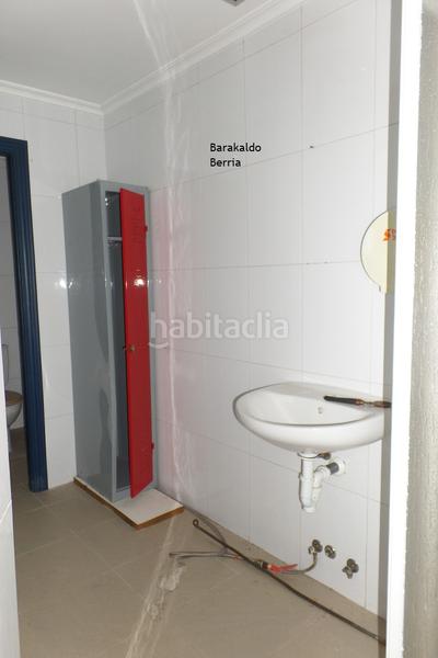 Foto 968e0946-24f5-4d39-9568-300fd9f100ef. Local comercial a portu kalea 13 a Lasesarre Barakaldo