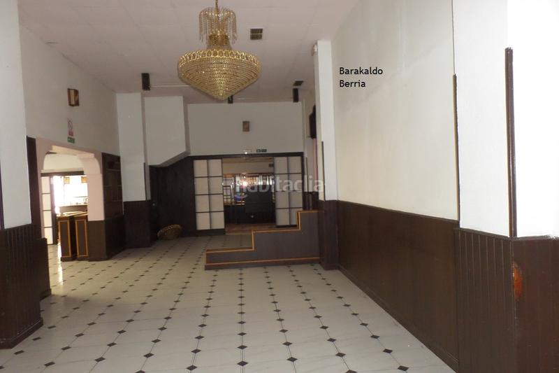 Foto f9ff0def-5b2b-40ef-8859-012a35b232cd. Local comercial a portu kalea 13 a Lasesarre Barakaldo