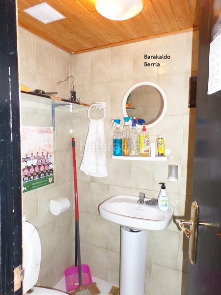 Foto 2d8dae65-618d-45b9-87f5-b9c060da7f72. Alquiler local comercial en la bondad kalea 5 en Centro Barakaldo