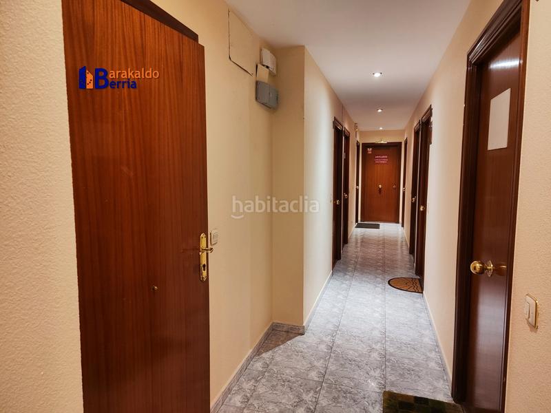 Foto 5d6cddb2-6491-475f-996f-1ac39b240c85. Miete büro in eguzkiagirre kalea 7 in Bagatza - S. Vicente Barakaldo