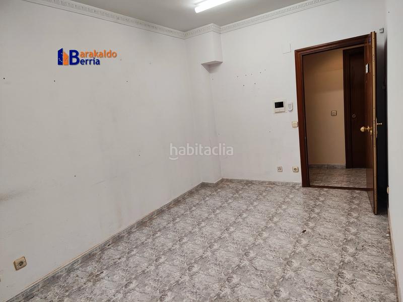 Foto 8f379a5b-b9b4-49ab-a695-62fd6437b132. Miete büro in eguzkiagirre kalea 7 in Bagatza - S. Vicente Barakaldo