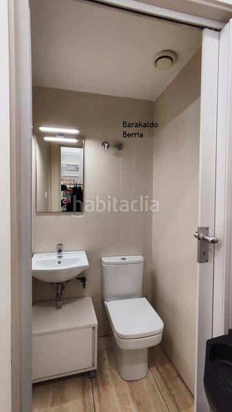 Foto ca3447bd-5fca-484e-b8c9-9feaecc408aa. Alquiler local comercial en avenida a. miranda 15 peluqueria en alquiler en Barakaldo