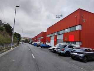 Industrial building in Barrio Ballonti 1