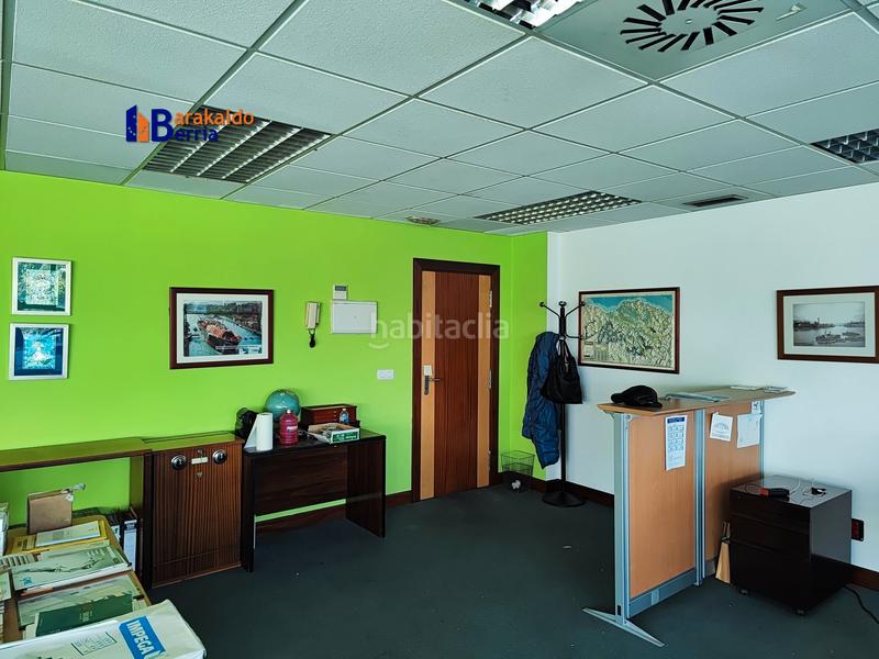 Foto 3e898a42-5f7f-4f33-8400-bd1e2a0c2461. Bureau dans polígono industrial aurrera poligonoa 4c dans Valle de Trápaga - Trapagaran
