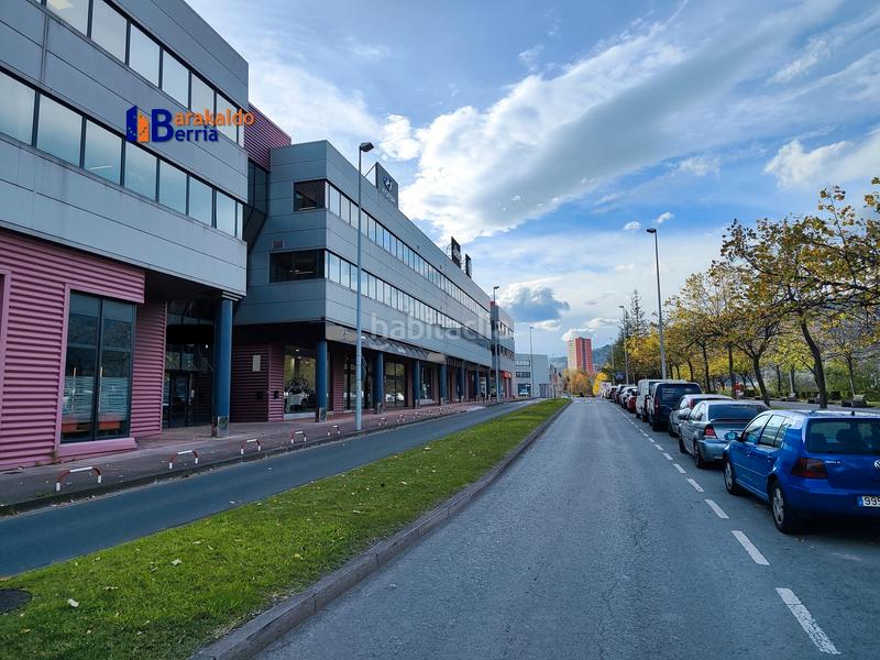 Foto fb642cfb-3cf8-4da2-90a6-c97b3fce8bcb. Alquiler local comercial , ideal para exposición o concesionario en Barakaldo