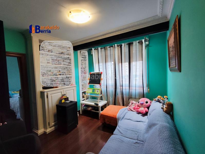 Foto 667ae0dc-292f-48bb-a60c-a4705f4b0c80. Appartamento in juan de garay kalea 14 in Centro Barakaldo