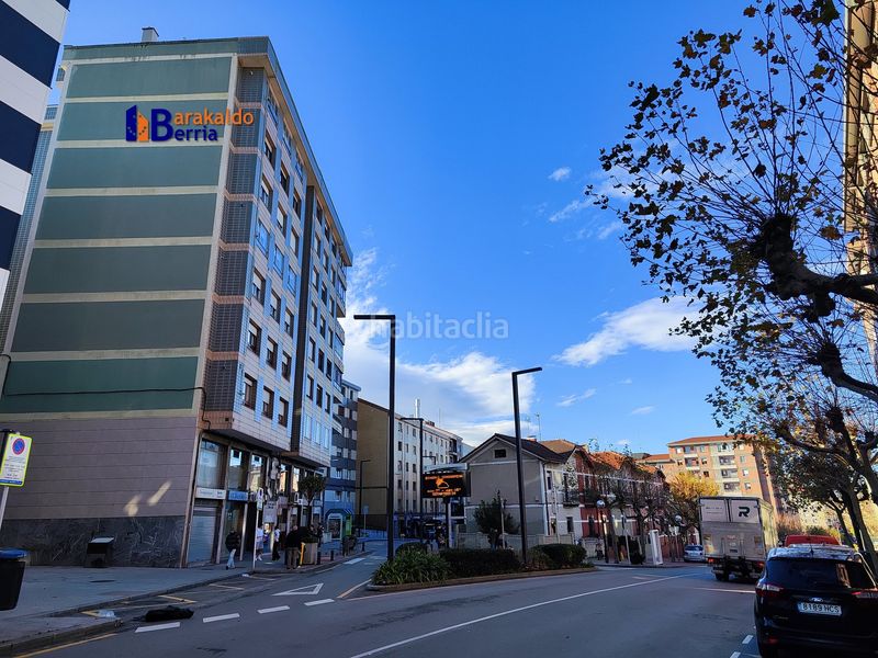 Foto d439866a-3988-4e05-931e-651aea2be0bd. Local comercial a vicente blasco ibañez kalea 32 a Sestao