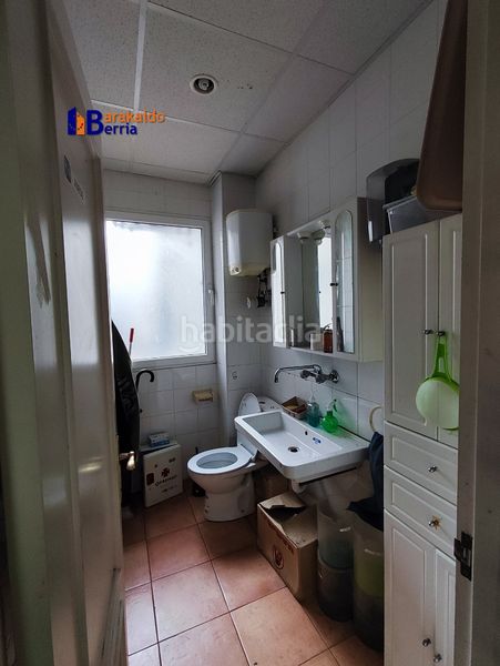 Foto 49d579c6-978a-43f3-b5a3-24fd0f5b0d34. Local comercial a manuel andrés kalea 4 a Centro - Albiz - Markonzaga Sestao