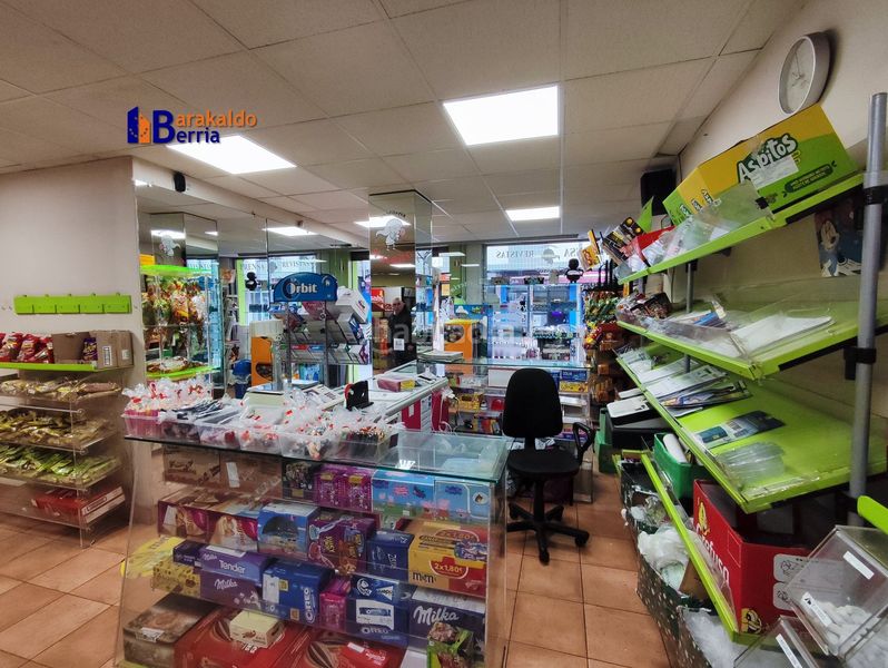 Foto c6a62543-cdc8-4ba6-a4d5-398547520dbe. Local comercial a manuel andrés kalea 4 a Centro - Albiz - Markonzaga Sestao