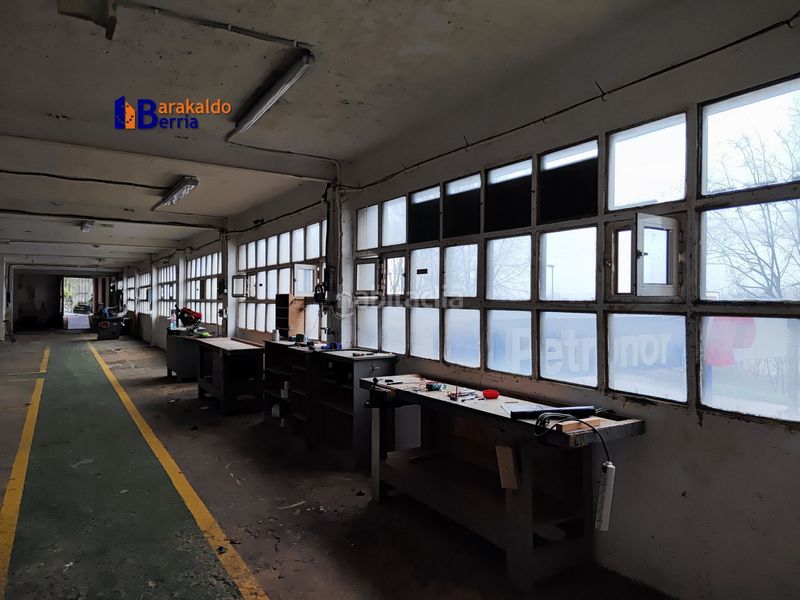 Foto a1cf4d92-77c0-46b6-b204-c7fe4c757193. Nau industrial a La Paz - El Carmen - Anunciación Sestao
