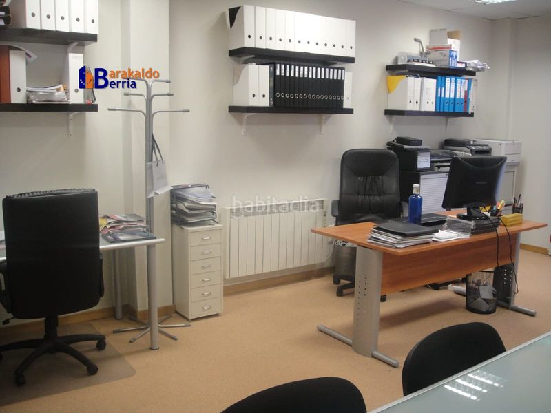 Foto 65acb99d-e6c5-4f80-bbce-e5e9c3e6c245. Büro in askatasun etorbidea 65 in Bagatza - S. Vicente Barakaldo