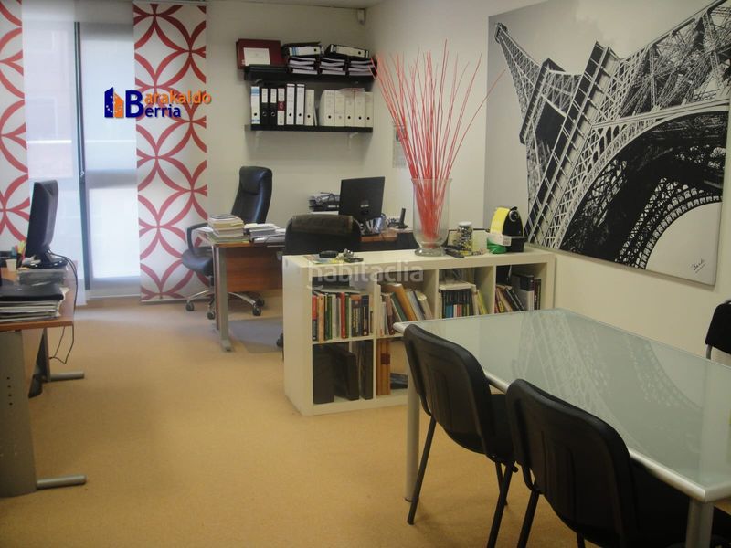 Foto 84bf3aec-98db-45d9-bccc-c7ffb319f43b. Büro in askatasun etorbidea 65 in Bagatza - S. Vicente Barakaldo