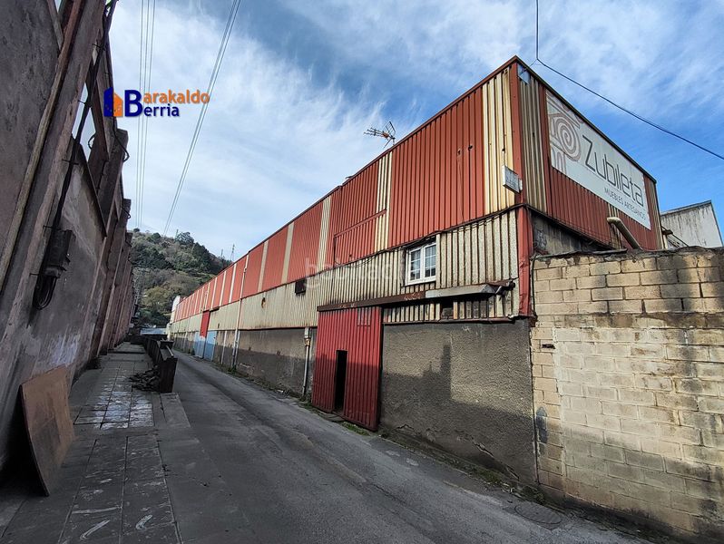 Foto 90c38837-d723-465e-8e5a-b17bbf020309. Nau industrial a Cruces Barakaldo