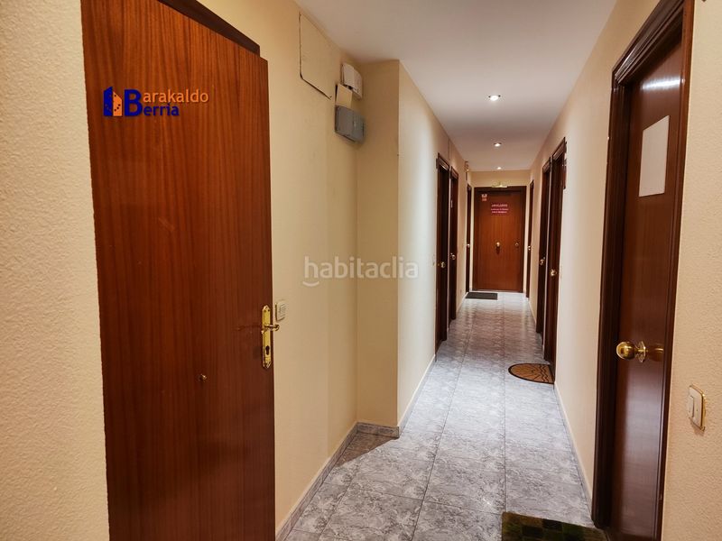 Foto c845d5f2-a712-4f77-81d1-4dc05daa10ca. Büro in Bagatza - S. Vicente Barakaldo