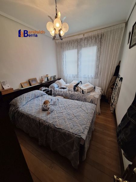 Foto 402263b7-cf47-4757-aa7f-0b03ab9f0ff2. Piso en Bagatza - S. Vicente Barakaldo
