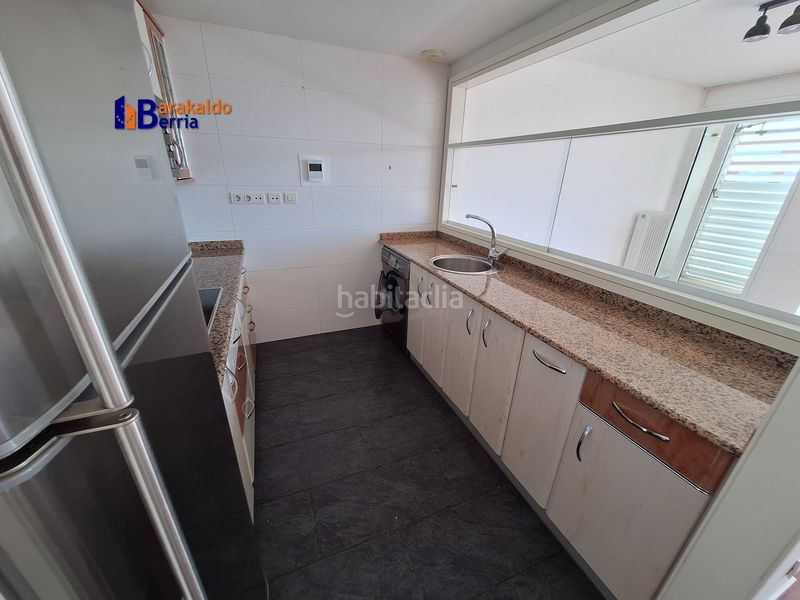 Foto 619af58f-201d-48e3-9dfb-1c02045f3bed. Apartament amb calefacció aparcament a Bagatza - S. Vicente Barakaldo