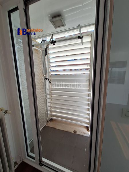 Foto 8cbb39c1-8f46-4ac2-9106-add3994f2d24. Apartament amb calefacció aparcament a Bagatza - S. Vicente Barakaldo