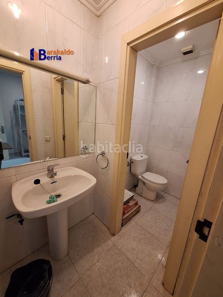Foto 598de21b-f343-4eee-bc6b-92a730a68d40. Rent business premise in la bondad kalea 12 in Bagatza - S. Vicente Barakaldo