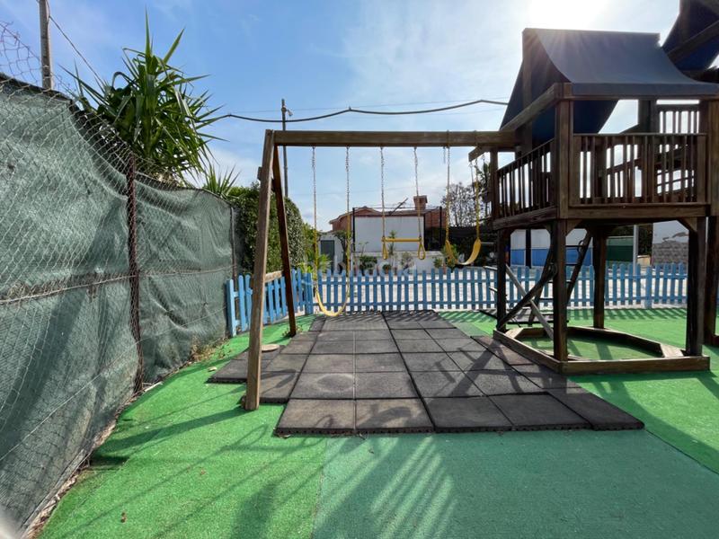 Foto b3350f46-b12a-445b-8bfd-24f77f7be65e. Chalet  indepeniente con licencia de bar en Llíria