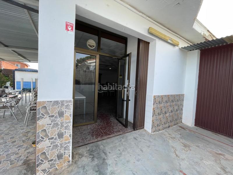 Foto cd95c2db-0359-4441-8c0a-bf5e0987cba4. Chalet  indepeniente con licencia de bar en Llíria