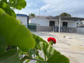 Xalet en Urbanizaciones. Chalet indepeniente con licencia de bar