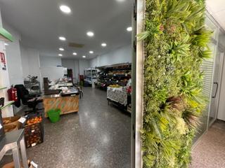 Traspàs Local Comercial a Casco Antiguo. Traspaso más alquiler o venta