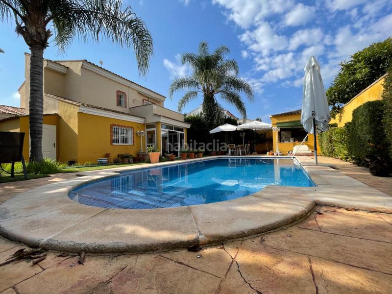 Foto b2f26cd5-05f9-4d52-aeef-9ede90df5552. Xalet amb aparcament piscina a Urbanizaciones Llíria