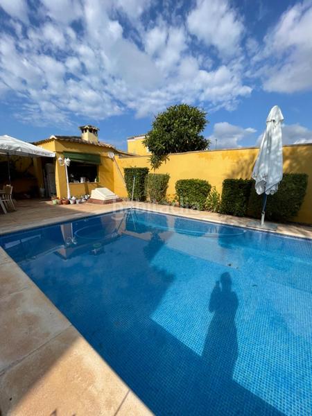 Foto d9059a63-bbdd-4987-948a-bff077981fa2. Xalet amb aparcament piscina a Urbanizaciones Llíria