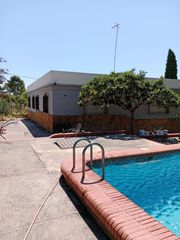 Chalet à Urbanizaciones. Casa  chalet independiente en venta en entorno urbanizable con a