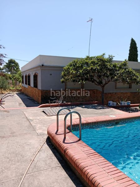 Foto 0d4f5d5b-258e-4954-9027-46619d29e8a7. Xalet amb aparcament piscina a Urbanizaciones Llíria